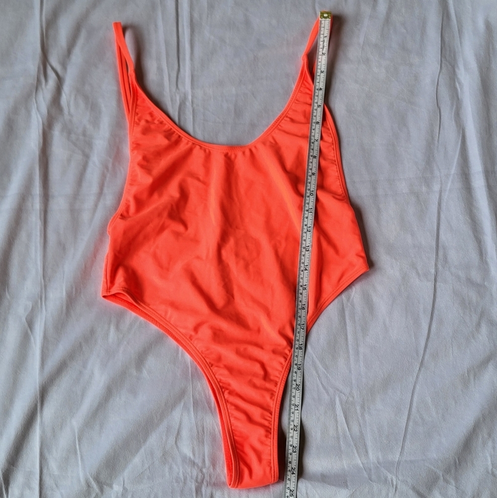 Fabletics One Piece Swimsuit Size m - Picture 8 of 9